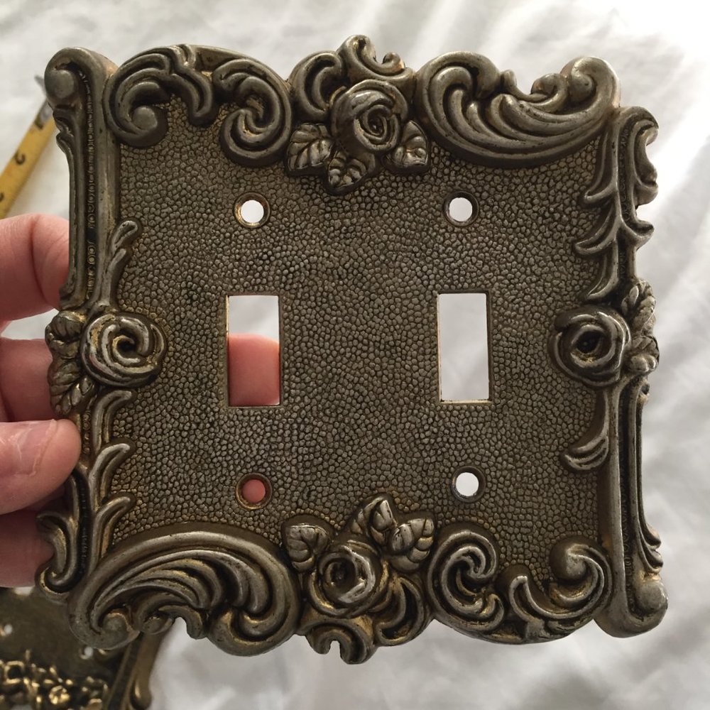 2 Vintage Double Wall Plate Light Switches 1-American Tack & 1-Unbranded Metal - Picture 10 of 12